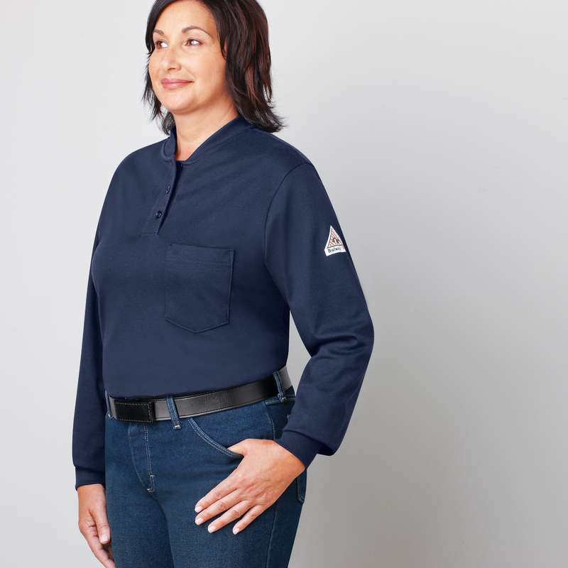 Women's Lightweight FR Henley image number 4
